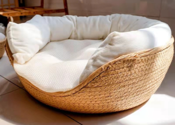Pets Bed Sofa Bamboo Weaving Cozy Nest Baskets Waterproof